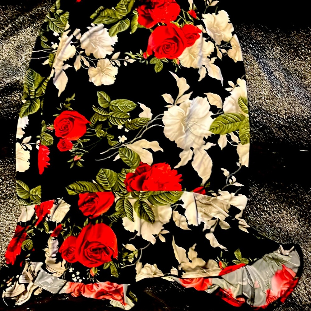 Black floral skirt 2xl